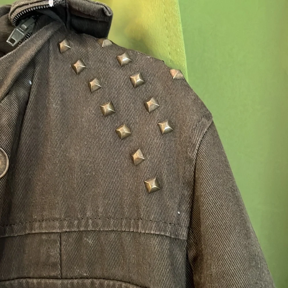 Utility Jacket - Picture 2 of 3